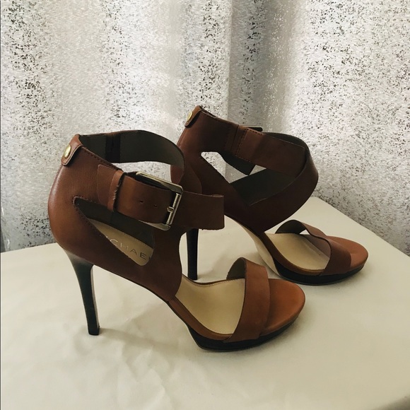 Sandals - Picture 2 of 2